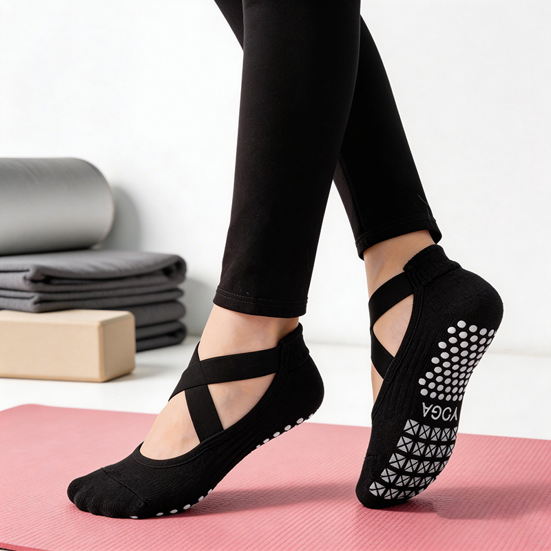 Grip Sock Yoga - Kadın Kaymaz Yoga Çorapları Silikon Kapalı